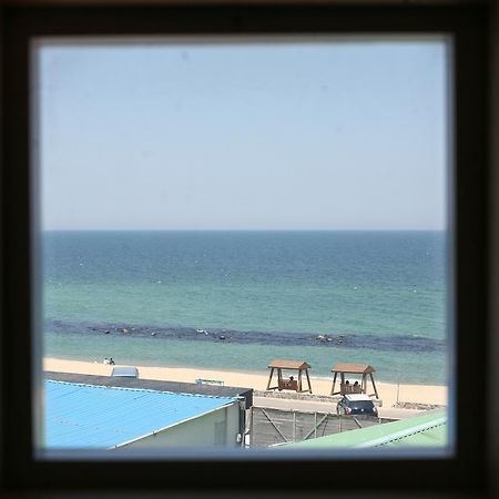 Hotel Capsule In Gangneung Extérieur photo